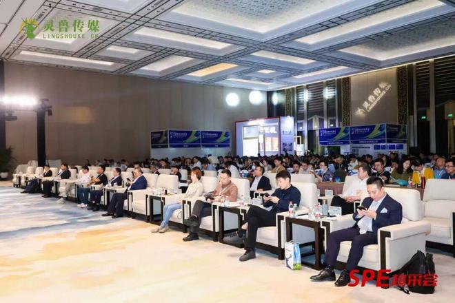 2025中国零售创新峰会杭州举办CQ9电子最新网站向上“破局”：(图9)