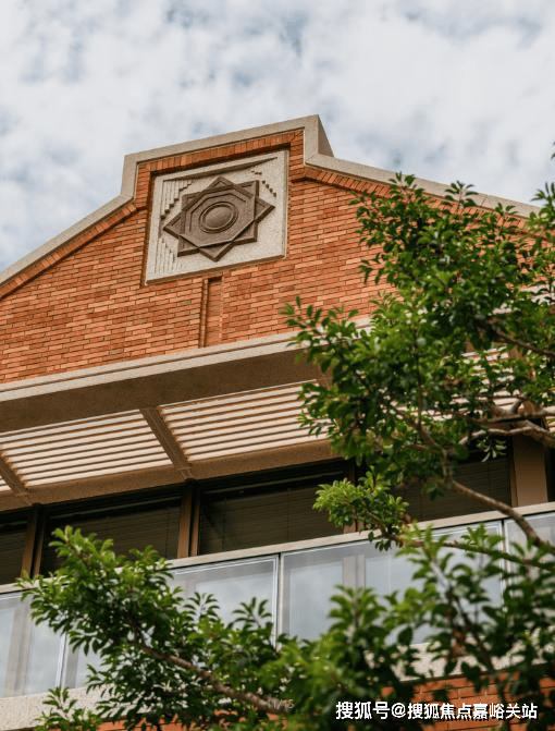 房时间-地址-最新房价户型图-小区环境-楼盘详情-交房时间-周边配套-售楼处电话CQ9电子有限公司翠湖滨江首页网站-瑞安·翠湖滨江售楼处电话-瑞安·楼盘详情-交(图10) 房时间-地址-最新房价户型图-小区环境-楼盘详情-交房时间-周边配套-售楼处电话CQ9电子有限公司翠湖滨江首页网站-瑞安·翠湖滨江售楼处电话-瑞安·楼盘详情-交(图10)