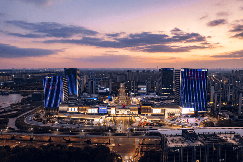 暖春灯会：灯映罗溪春风华是江南CQ9电子专用平台古镇罗店的(图16)